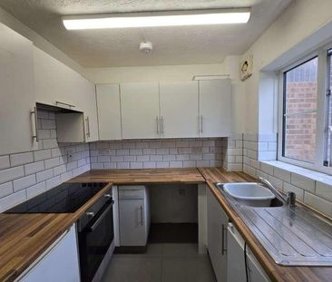 Tennyson Close, Enfield, EN3 - Photo 5