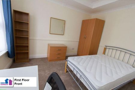 4 bedroom terraced house to rent - Photo 5