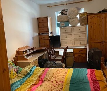 1 Bed Flat, John Thornycroft Road, SO19 - Photo 1