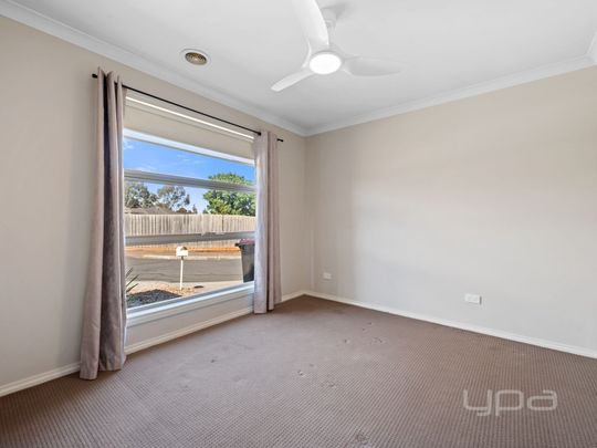 3 BEDROOM HOME - Photo 1