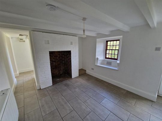 2 bedroom cottage to rent - Photo 1