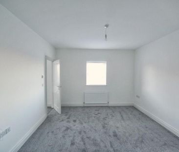 35 Lynn Hall Place, Bangor, BT19 1XP - Photo 1