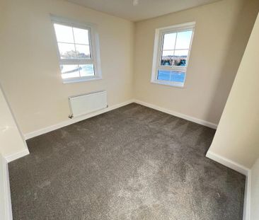 4 bedroom detached house to rent - Photo 6