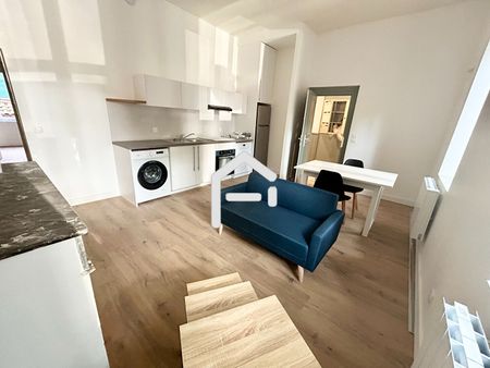 A louer : T3 de 60m² à 1350€ CC à Compans Caffarelli (31000) - Photo 3