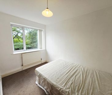 3 bedroom flat to rent - Photo 5