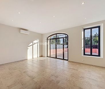 Maison 3 pièces avec cour, - Photo 3