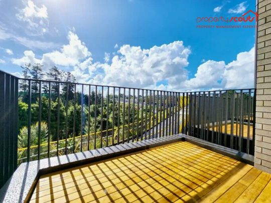 Like New in Westgate! - Photo 1