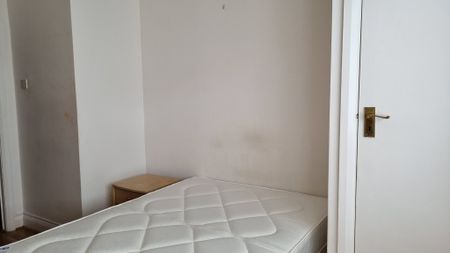 Double Room for Rent in Streatham SW2 3EX - Photo 2