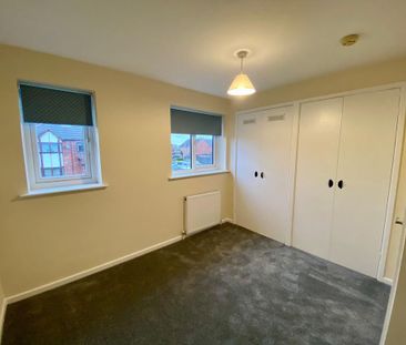 2 bedroom semi-detached house to rent - Photo 2