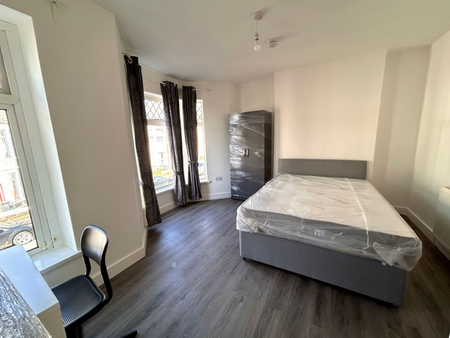 6 bedroom house to rent - Photo 4