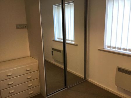 2 bedroom apartment to rent - Photo 4