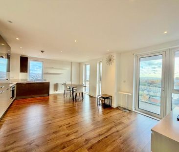 3 bedroom flat to rent - Photo 4