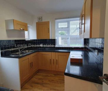 Detached Bungalow, BH17 - Photo 4