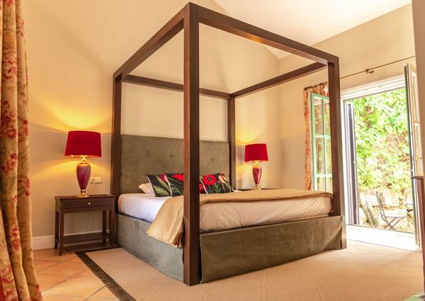 Luxury Villa for rent in Benahavís, Spain