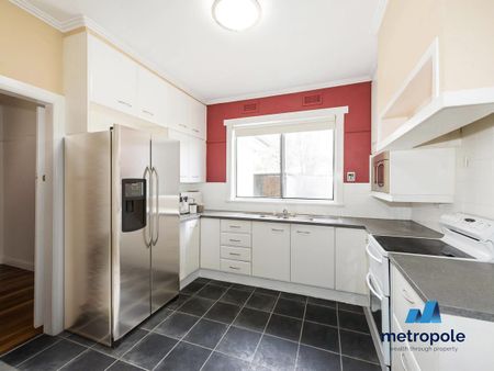 42 George Street, OAKLEIGH, VIC - Photo 2
