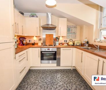 2 bedroom flat to rent - Photo 4