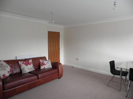2 bedroom apartment to rent - Photo 2