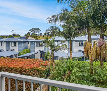 Mt Albert - 2 Bedroom - Terrace Home - Photo 2