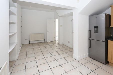 32 Rutland Street, Belfast, BT7 2FJ - Photo 5