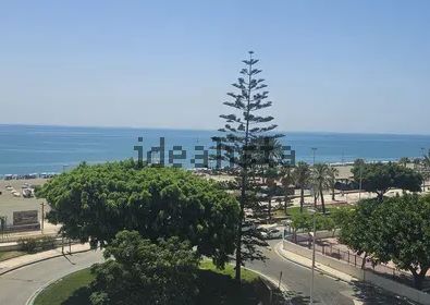 Alquiler de piso en Avenida de Colon