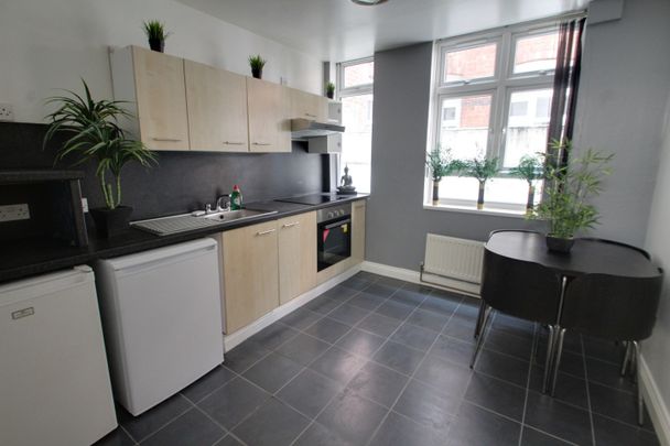 2 Bed Flat, Marble Street, LE1 - Photo 1