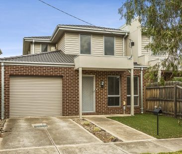 Spacious Family Home in Prime Location - Photo 4