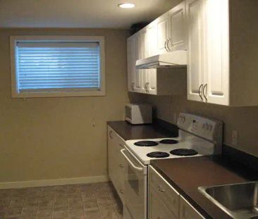 Utilities included- 1 Bedroom Legal Basement Suite in Willow Park |... - Photo 1