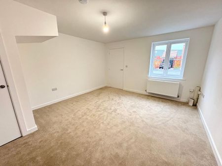 3 bedroom terraced house to rent - Photo 4