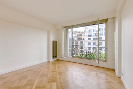 A louer Appartement 95 m2 - 1 chambre - Paris 8ème - Avenue Montaigne - Photo 2