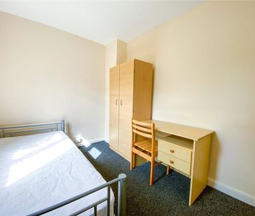 5 bedroom semi-detached house to rent - Photo 5