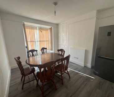 3 bedroom terraced house to rent - Photo 6