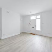 Studio apartment - Photo 1