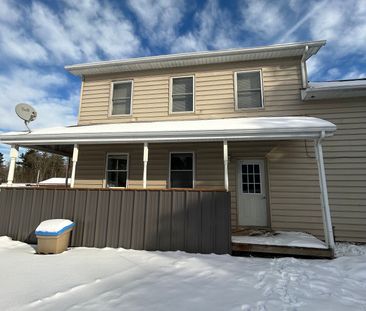 For Lease - 1587 Brock Road, Hamilton, Ontario - Photo 1