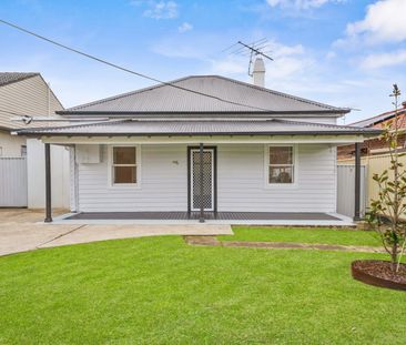 Renovated 2 Bedroom Home - Photo 6