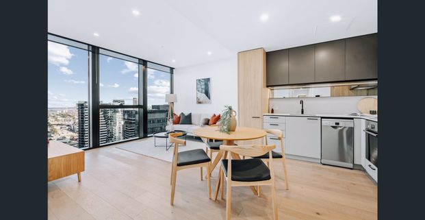 A LUXE RENTAL THAT FEELS LIKE HOME IN THE HEART OF SOUTHBANK! - Photo 1