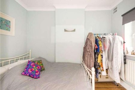 Larkhall Rise, London, SW4 - Photo 2