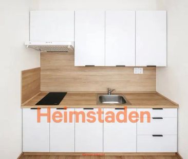 Pronájem bytu 1+kk 28 m - Fotografie 3