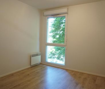 Location Appartement 3 pièces 70m² ANNECY 74000 - Photo 4