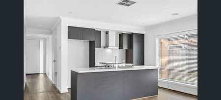 For Lease: Stunning Family Home at 7 Lygon Avenue, Clyde - $600/week - Photo 4