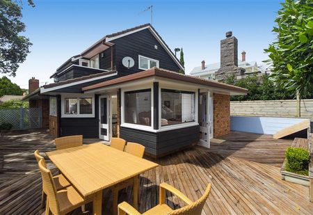 REMUERA - 4 Bedrooms House (plus 1 Office) - Photo 3