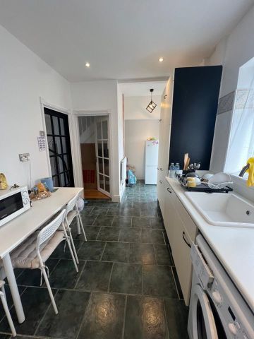 Room in a Shared House, Dursley Road, SE3 - Photo 3