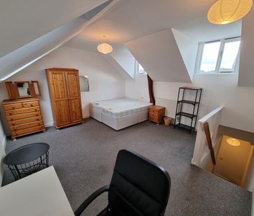 7 Bed Student Accommodation - Photo 1