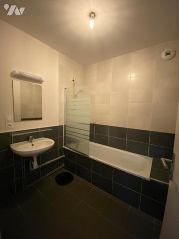 Appartement T3 avec terrasse récent - Photo 3