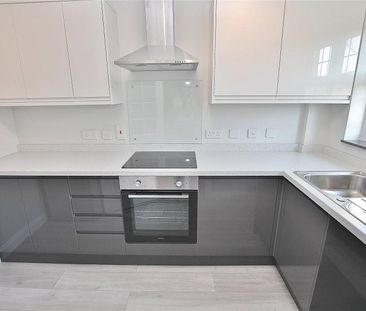 2 bedroom apartment to rent - Photo 4