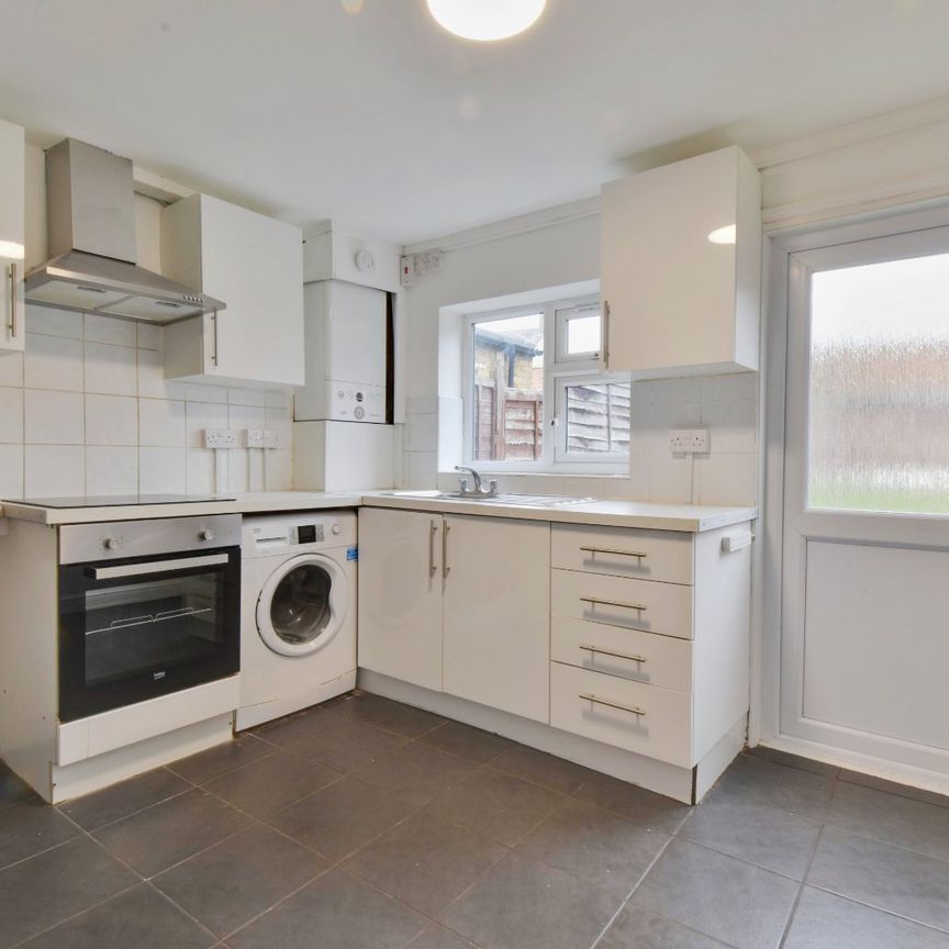 2 bedroom house to rent - Photo 1
