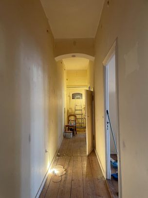 Untermiete 01.01. – 31.01.26: Altbau 2 Zimmer Wohnung Schöneberg - Photo 1