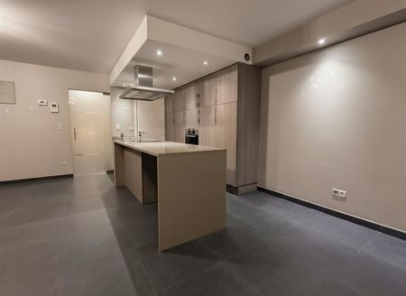 Appartement te huur in Zele - Photo 5