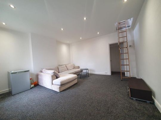 2 bedroom flat to rent - Photo 1