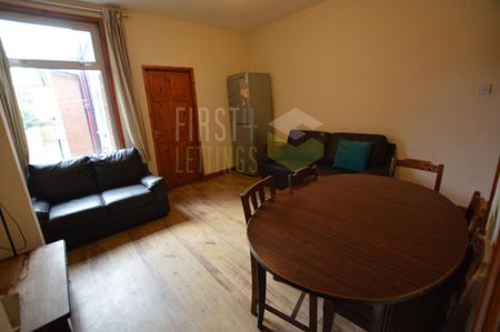 4 bedroom terraced house to rent - Photo 2