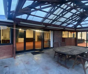 Boeing Road beauty - Photo 1